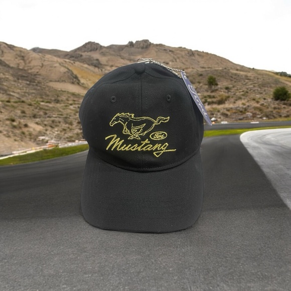 Black and Gold Ford Mustang Ball Cap - Picture 1 of 3